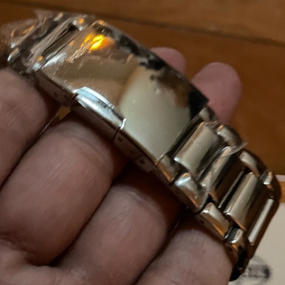 NWT FOSSIL GORGEOUS SLVER WATCH! NEVER WORN BRAND NEW! - Picture 6 of 9